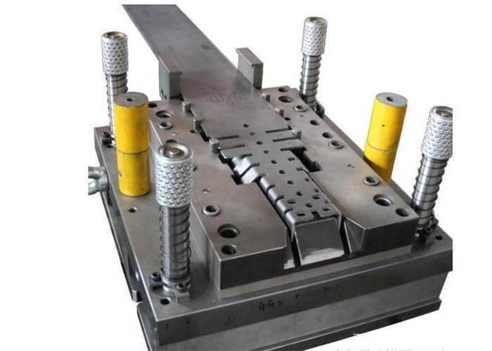 Ahlu Engineers Progressive Die Design